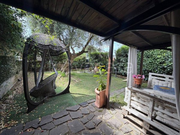 appartamento in vendita a Guidonia Montecelio in zona Marco Simone