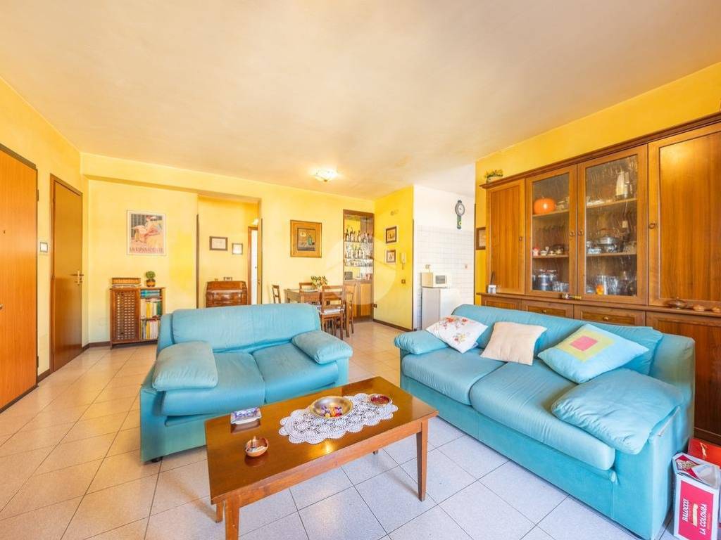 appartamento in vendita a Guidonia Montecelio in zona Guidonia