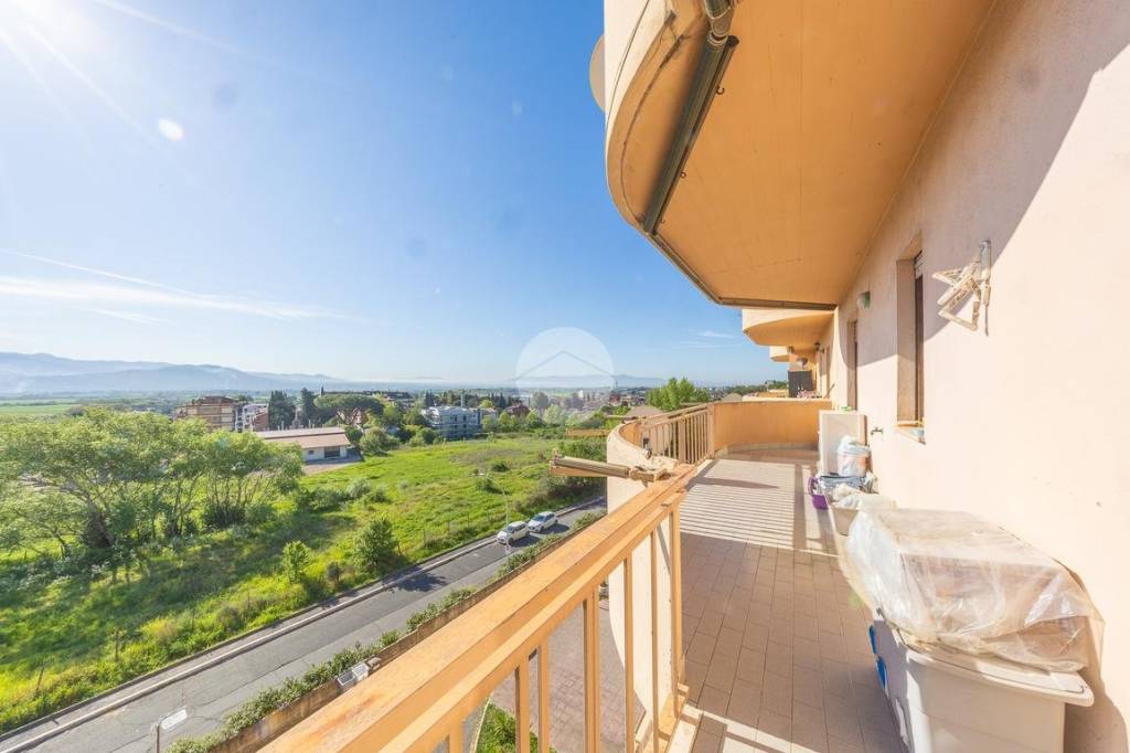 appartamento in vendita a Guidonia Montecelio in zona Guidonia