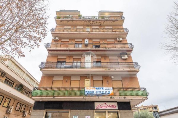 appartamento in vendita a Guidonia Montecelio in zona Montecelio