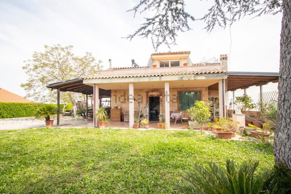 appartamento in vendita a Guidonia Montecelio in zona Marco Simone