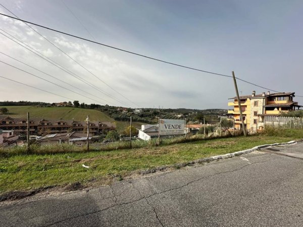 terreno agricolo in vendita a Guidonia Montecelio in zona Pichini