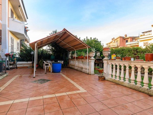 appartamento in vendita a Guidonia Montecelio in zona La Botte