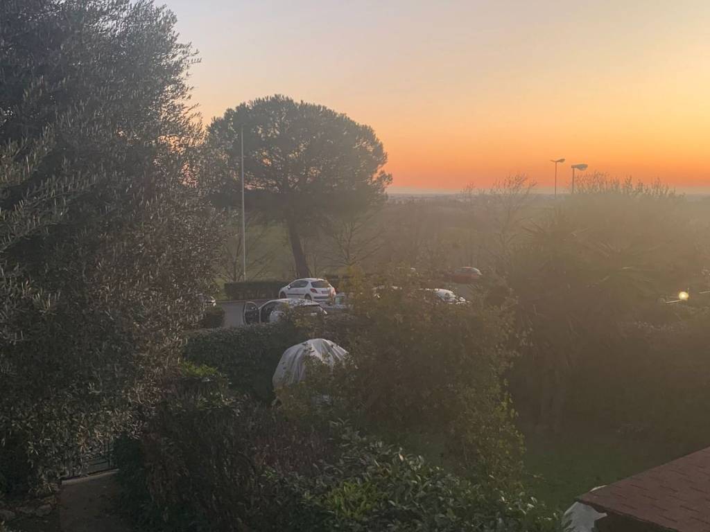 appartamento in vendita a Guidonia Montecelio in zona Marco Simone