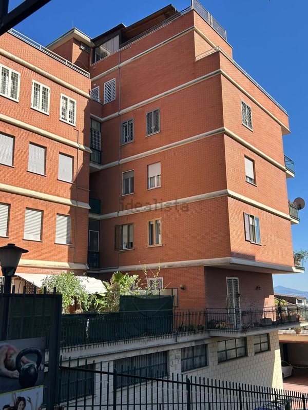 appartamento in vendita a Guidonia Montecelio in zona Colleverde