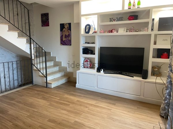 casa indipendente in vendita a Guidonia Montecelio in zona Marco Simone