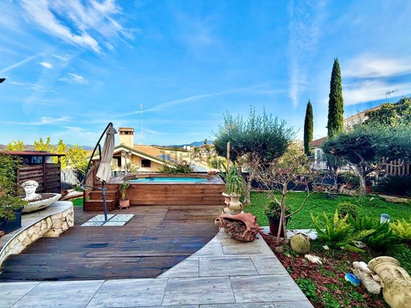 casa indipendente in vendita a Guidonia Montecelio in zona Marco Simone