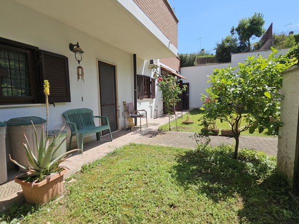 casa indipendente in vendita a Guidonia Montecelio