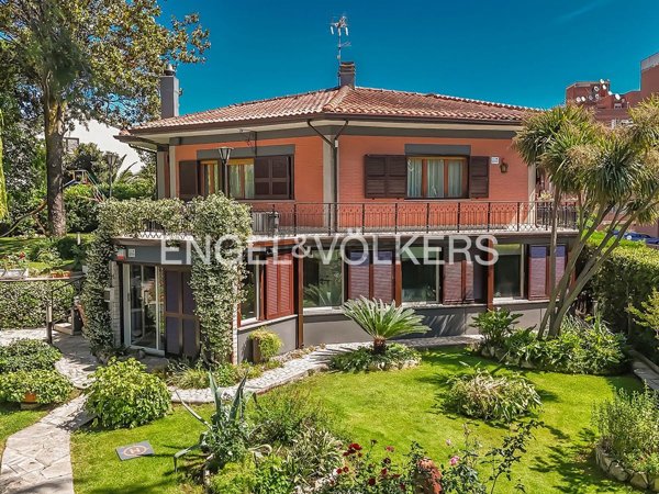 casa indipendente in vendita a Guidonia Montecelio