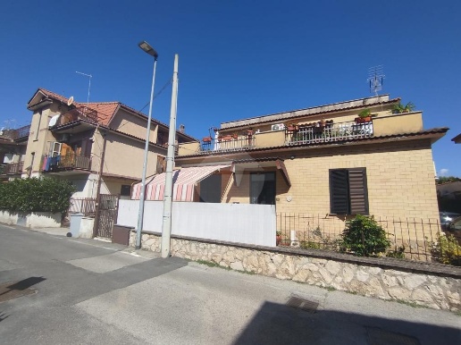 appartamento in vendita a Guidonia Montecelio in zona Villanova