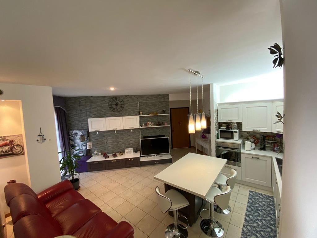 appartamento in vendita a Guidonia Montecelio in zona Marco Simone