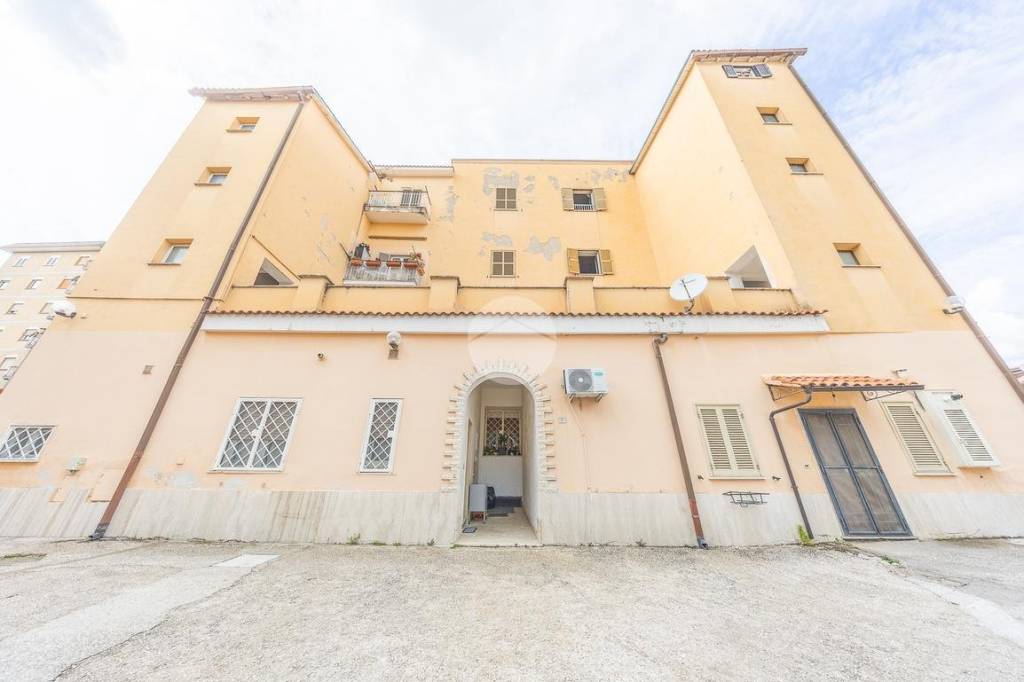 appartamento in vendita a Guidonia Montecelio in zona Montecelio