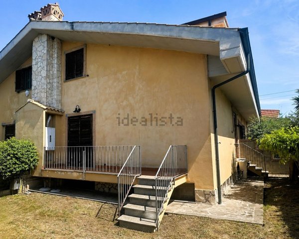 casa indipendente in vendita a Guidonia Montecelio