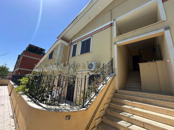 appartamento in vendita a Guidonia Montecelio in zona Guidonia