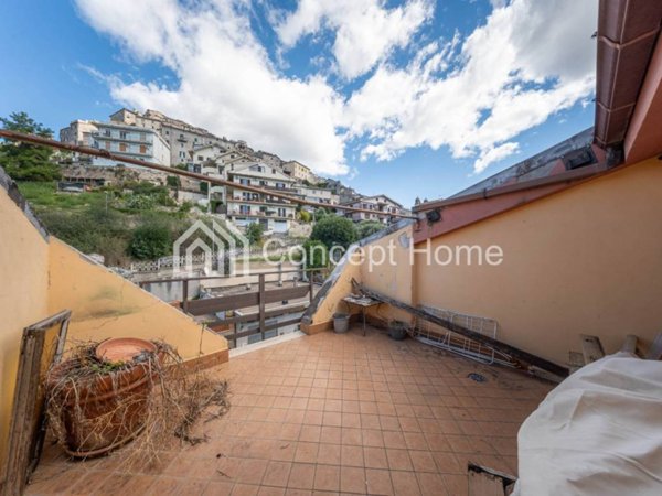 appartamento in vendita a Guidonia Montecelio in zona Montecelio