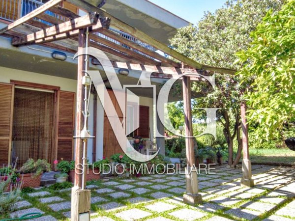 casa indipendente in vendita a Guidonia Montecelio