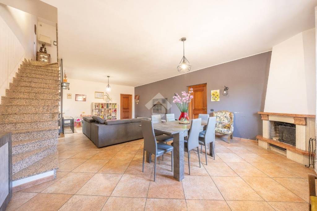 casa indipendente in vendita a Guidonia Montecelio