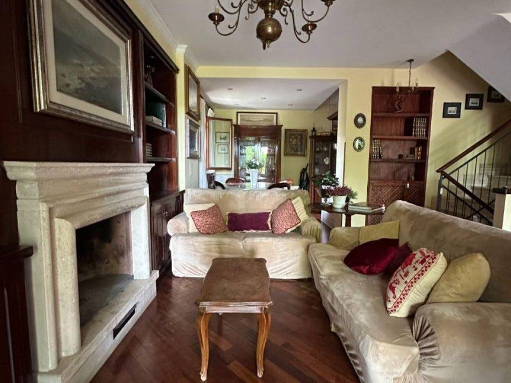 casa indipendente in vendita a Guidonia Montecelio in zona Marco Simone