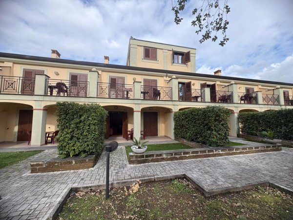 appartamento in vendita a Guidonia Montecelio in zona Marco Simone