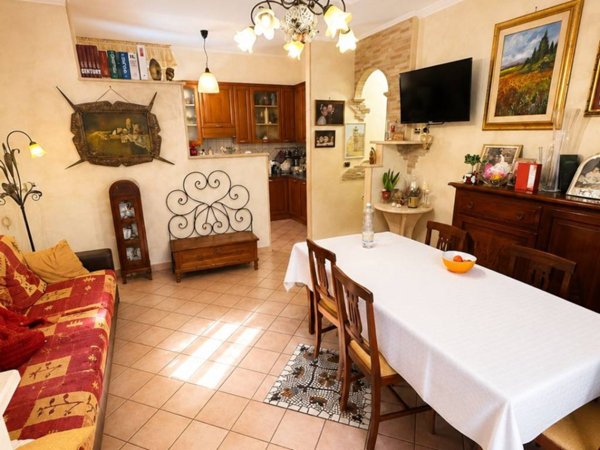 appartamento in vendita a Guidonia Montecelio in zona Guidonia