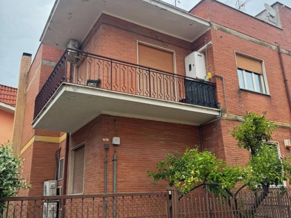 appartamento in vendita a Guidonia Montecelio in zona Villanova