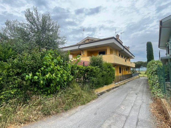 casa indipendente in vendita a Guidonia Montecelio