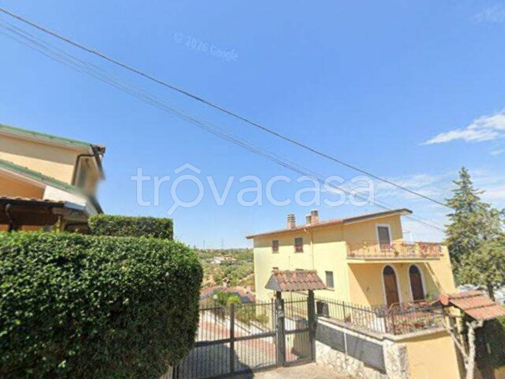 casa indipendente in vendita a Guidonia Montecelio in zona Pichini