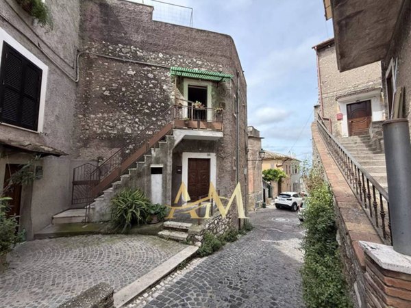 appartamento in vendita a Guidonia Montecelio in zona Montecelio