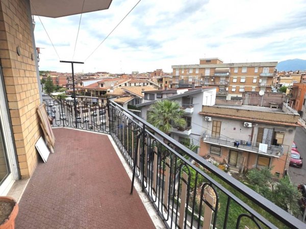 appartamento in vendita a Guidonia Montecelio in zona Villanova