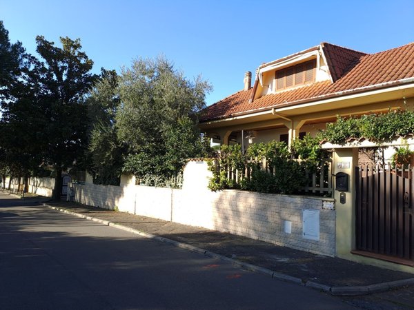 casa indipendente in vendita a Guidonia Montecelio in zona Colleverde