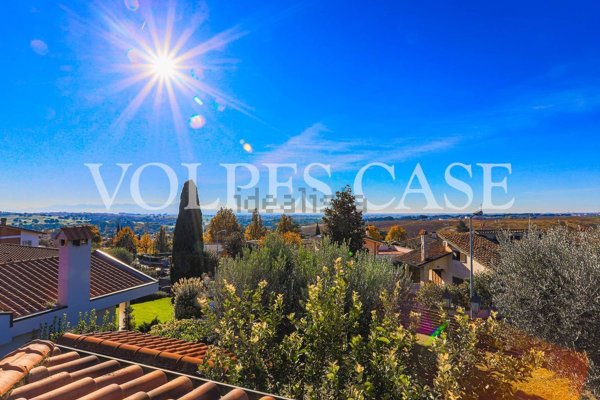 casa indipendente in vendita a Guidonia Montecelio