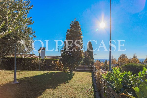 casa indipendente in vendita a Guidonia Montecelio in zona Guidonia