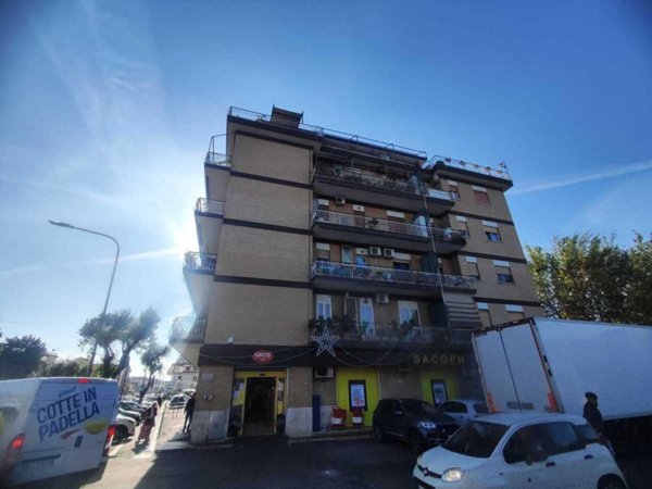 appartamento in vendita a Guidonia Montecelio in zona Guidonia
