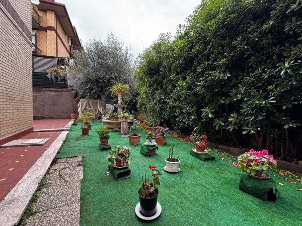 appartamento in vendita a Guidonia Montecelio in zona Colleverde