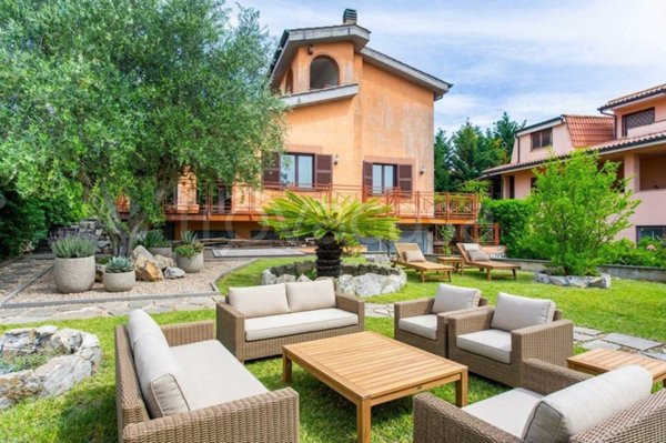 casa indipendente in vendita a Guidonia Montecelio