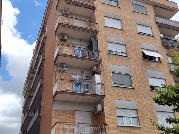 appartamento in vendita a Guidonia Montecelio in zona Villanova