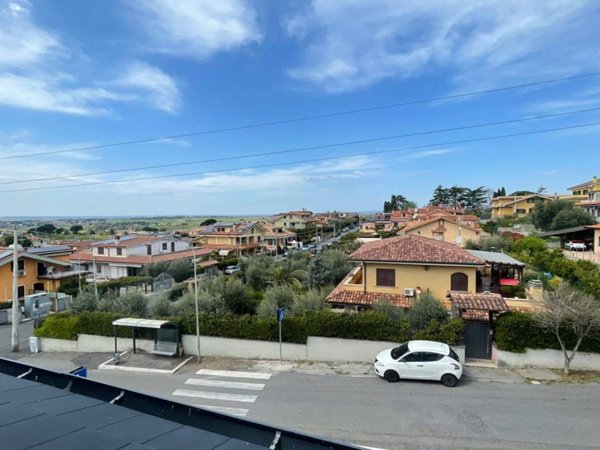 appartamento in vendita a Guidonia Montecelio in zona Setteville