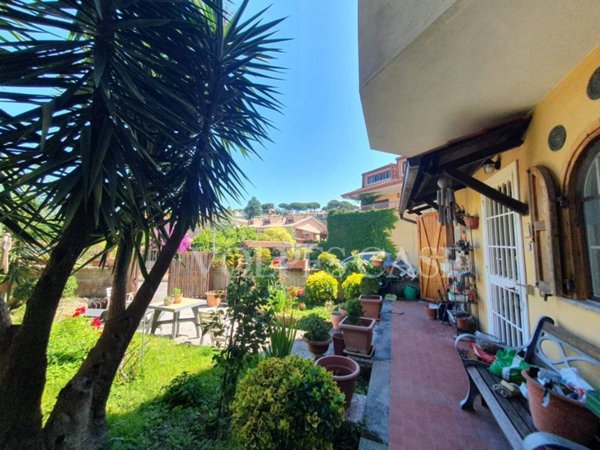 appartamento in vendita a Guidonia Montecelio in zona Montecelio