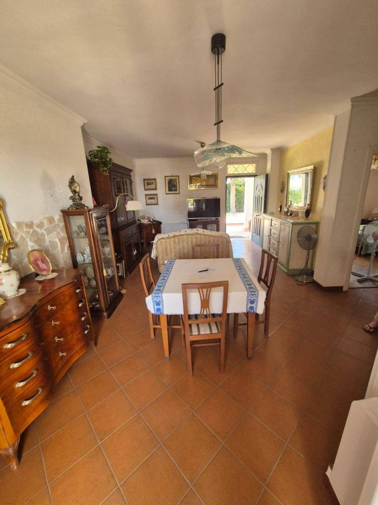 casa indipendente in vendita a Guidonia Montecelio in zona Colleverde