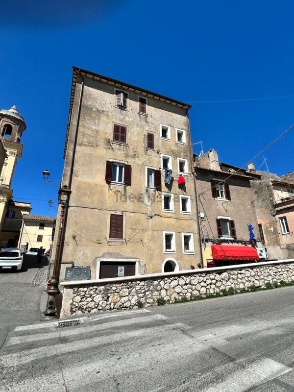 appartamento in vendita a Guidonia Montecelio in zona Montecelio