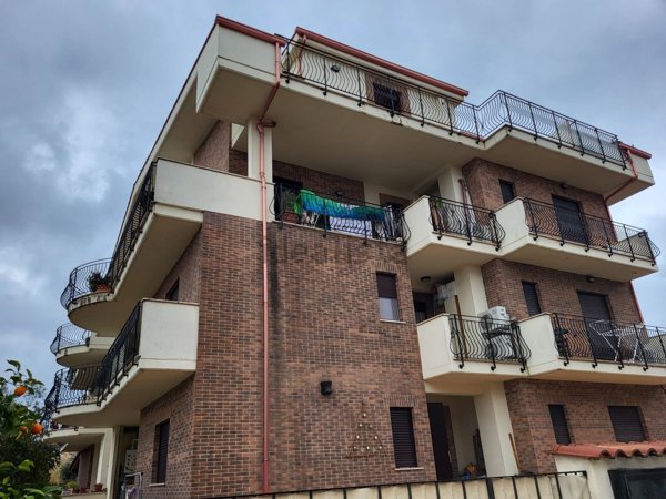 appartamento in vendita a Guidonia Montecelio in zona Villalba