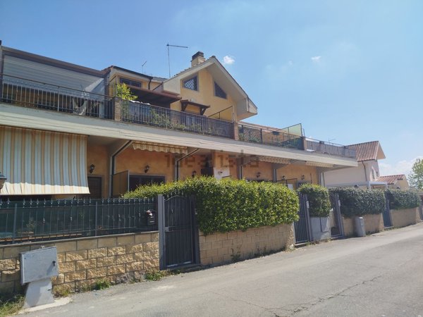 appartamento in vendita a Guidonia Montecelio in zona Villanova
