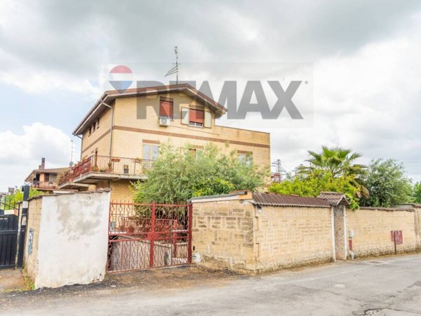 casa indipendente in vendita a Guidonia Montecelio