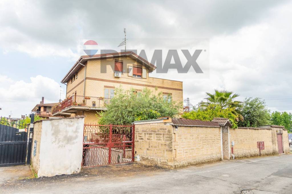 casa indipendente in vendita a Guidonia Montecelio