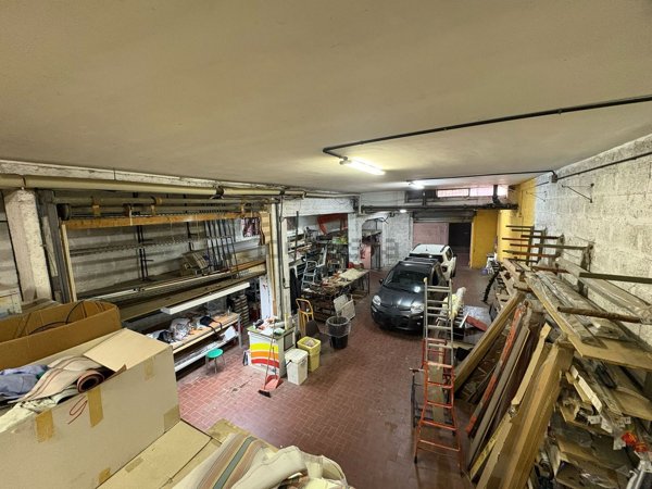 locale di sgombero in vendita a Guidonia Montecelio in zona Guidonia