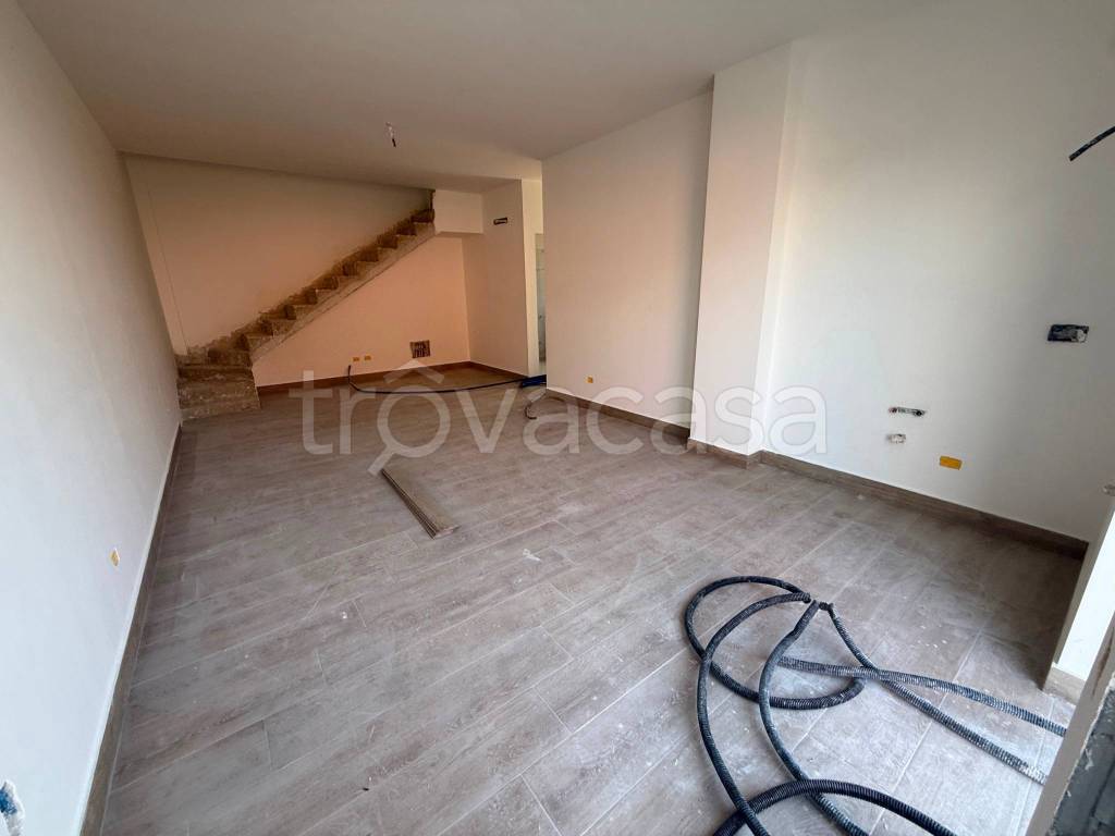 casa indipendente in vendita a Guidonia Montecelio in zona Marco Simone