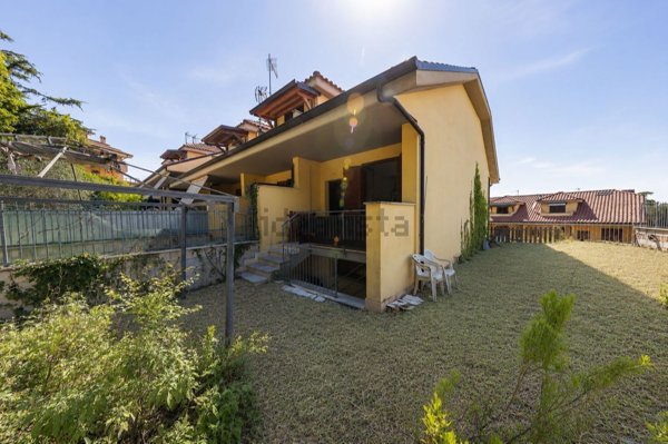 casa indipendente in vendita a Guidonia Montecelio