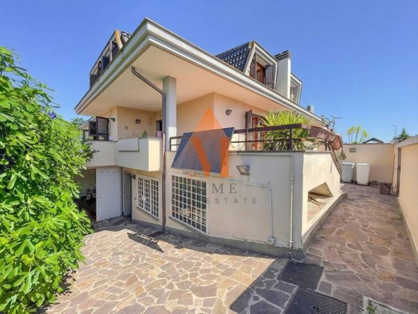 casa indipendente in vendita a Guidonia Montecelio in zona Marco Simone