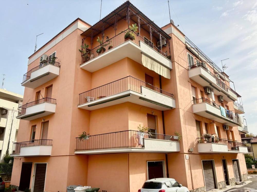 appartamento in vendita a Guidonia Montecelio in zona Guidonia