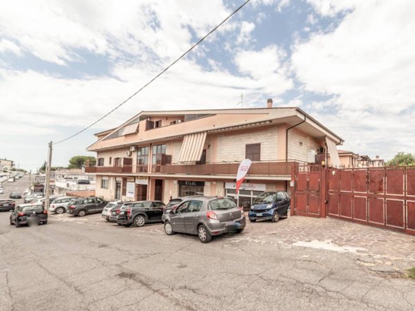 appartamento in vendita a Guidonia Montecelio in zona Setteville